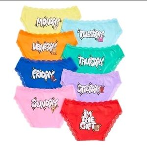 Stripe & Stare Bloomie’s Bloomingdales Days Of The Week Bikini Panties 8 Pack